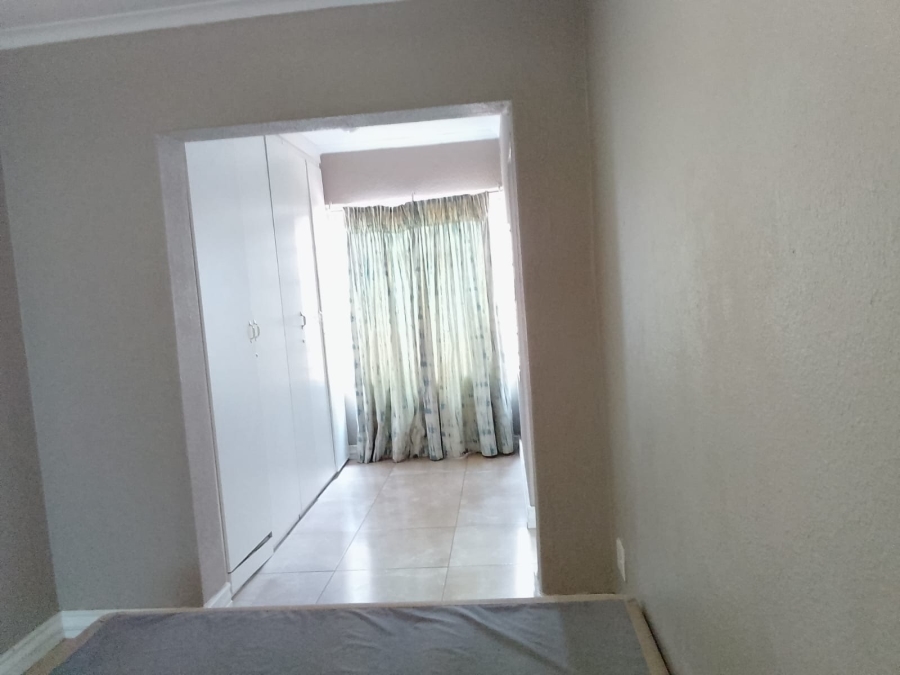 To Let 4 Bedroom Property for Rent in Safari Gardens North West